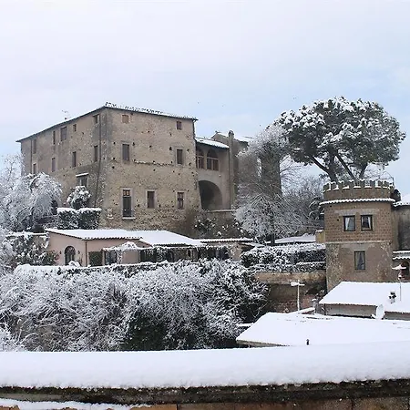 Tempio Di Apollo 2* روما